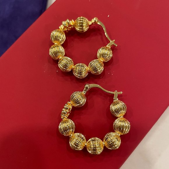 Brand new tory burch hoop earrings in gold - Picture 1 of 4